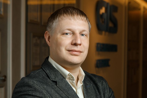 Дмитрий Овчинников («Газинформсервис»): «Межсетевые экраны и криптографические шлюзы еще долго будут существовать в виде ПАКов»