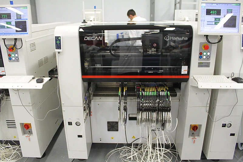 Автомат для монтажа компонентов на печатную плату Автомат для монтажа компонентов на печатную плату