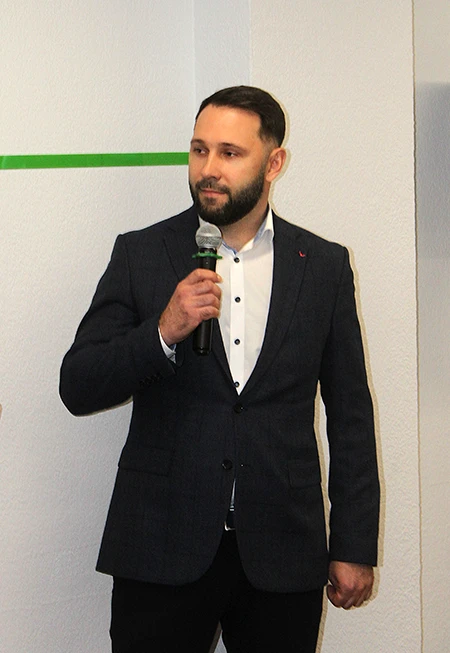 Директор по развитию бизнеса «ICL Техно» Алексей Щедров Директор по развитию бизнеса «ICL Техно» Алексей Щедров