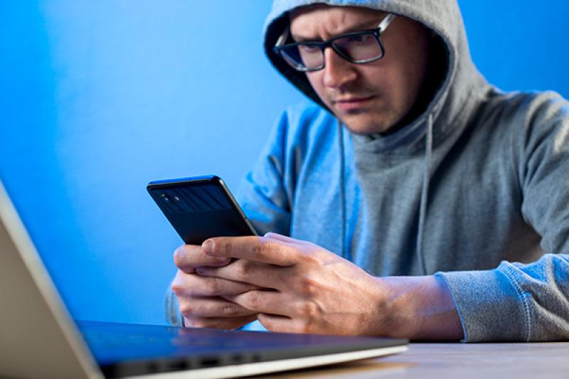 МТС предупредит о мошеннических звонках членам семьи