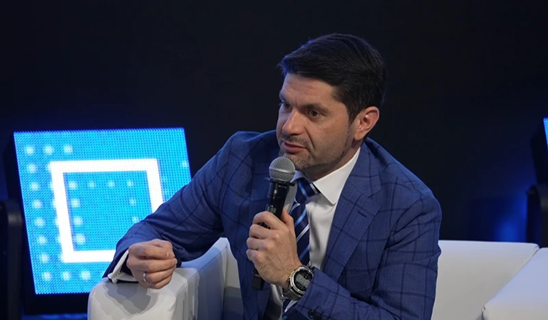 Директор по развитию бизнеса UserGate Эльман Бейбутов Директор по развитию бизнеса UserGate Эльман Бейбутов