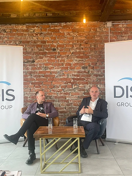 Генеральный директор DIS Group Павел Лихницкий и технический директор DIS Group Олег Гиацинтов