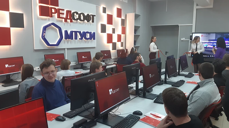 Все готово к торжественному открытию ИТ-лаборатории РЕД СОФТ в МТУСИ
